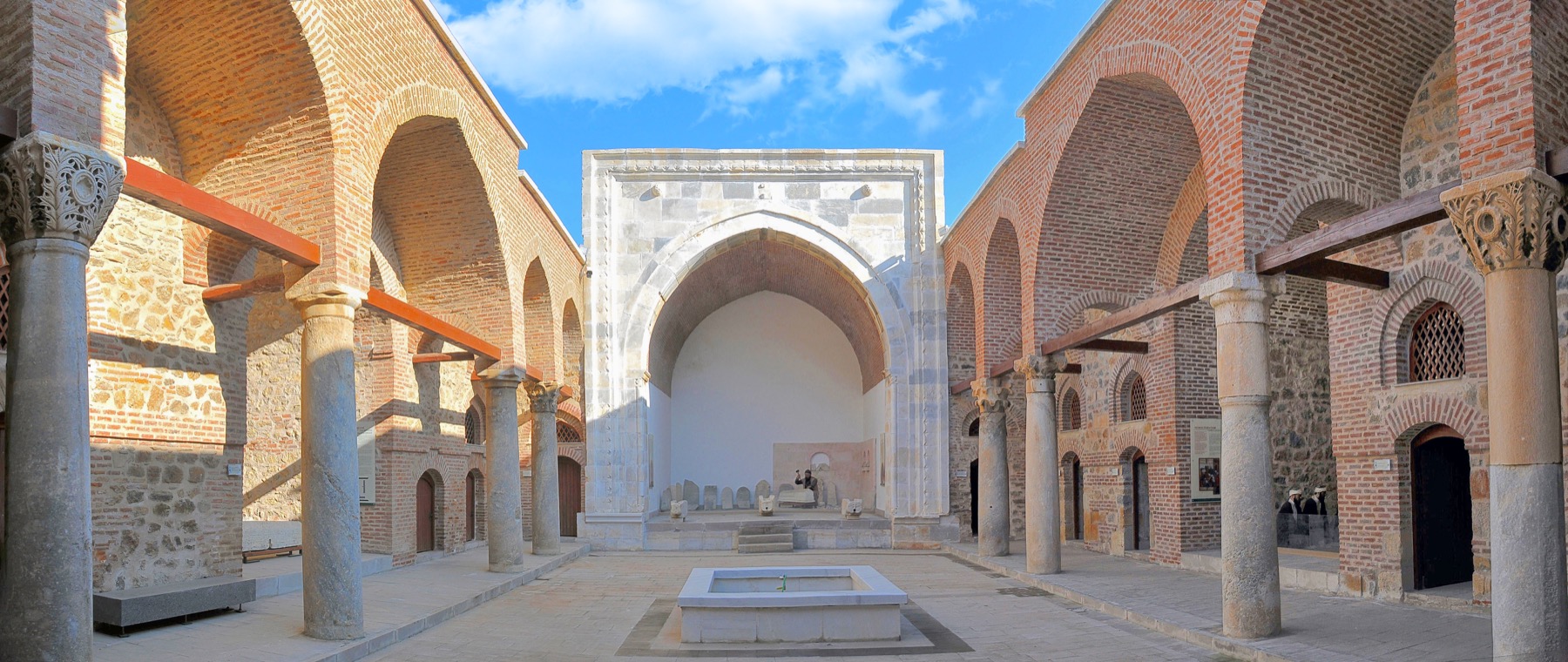 Tas eserler muzesi 009