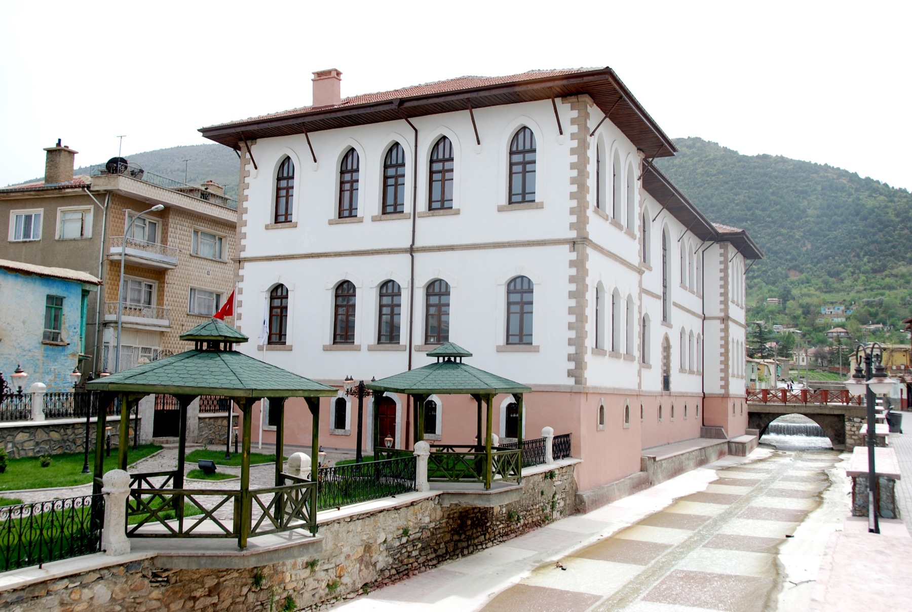 Tarihi cumhuriyet okulu 004