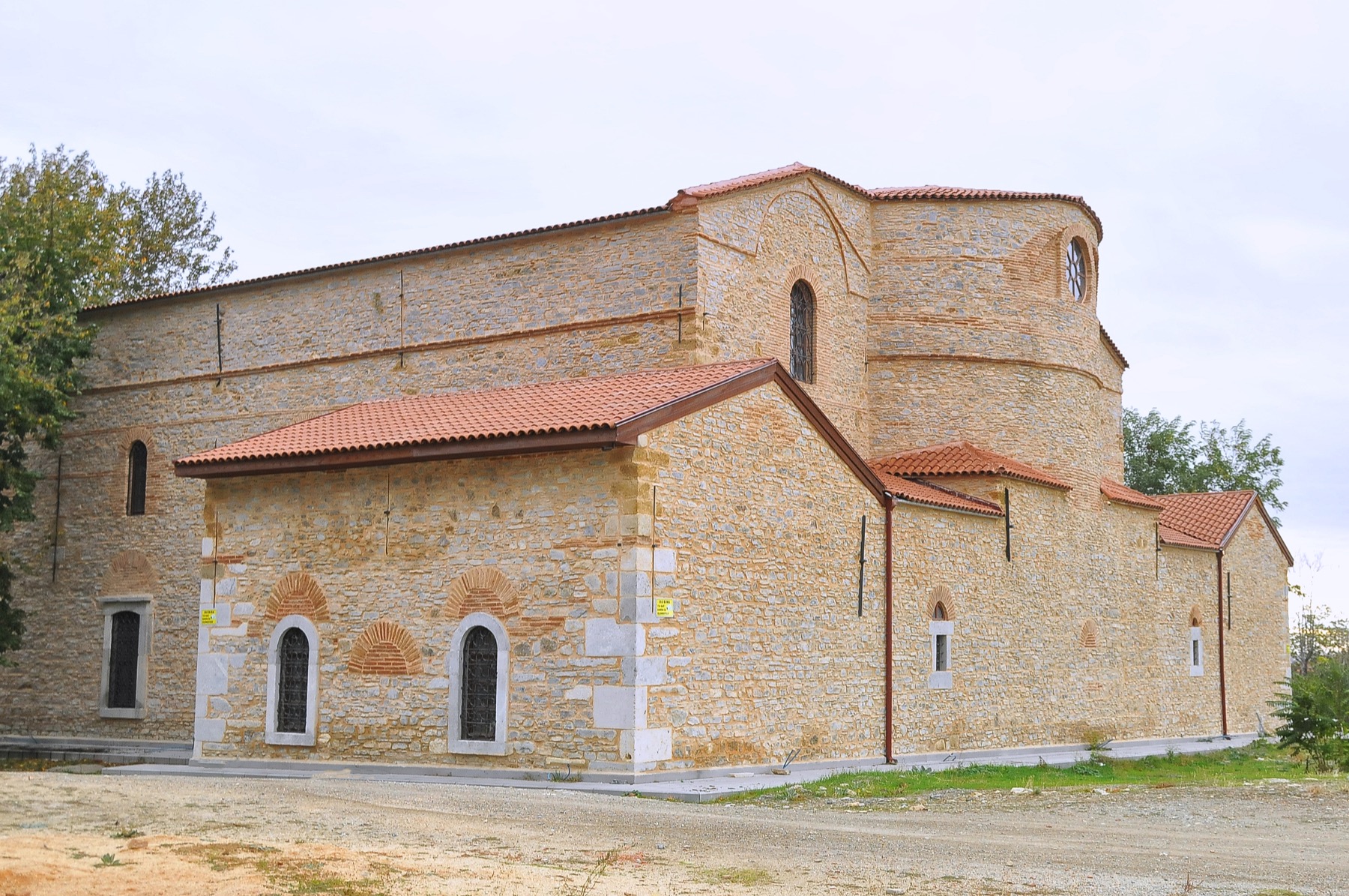 Tarihi ermeni kilisesi 005