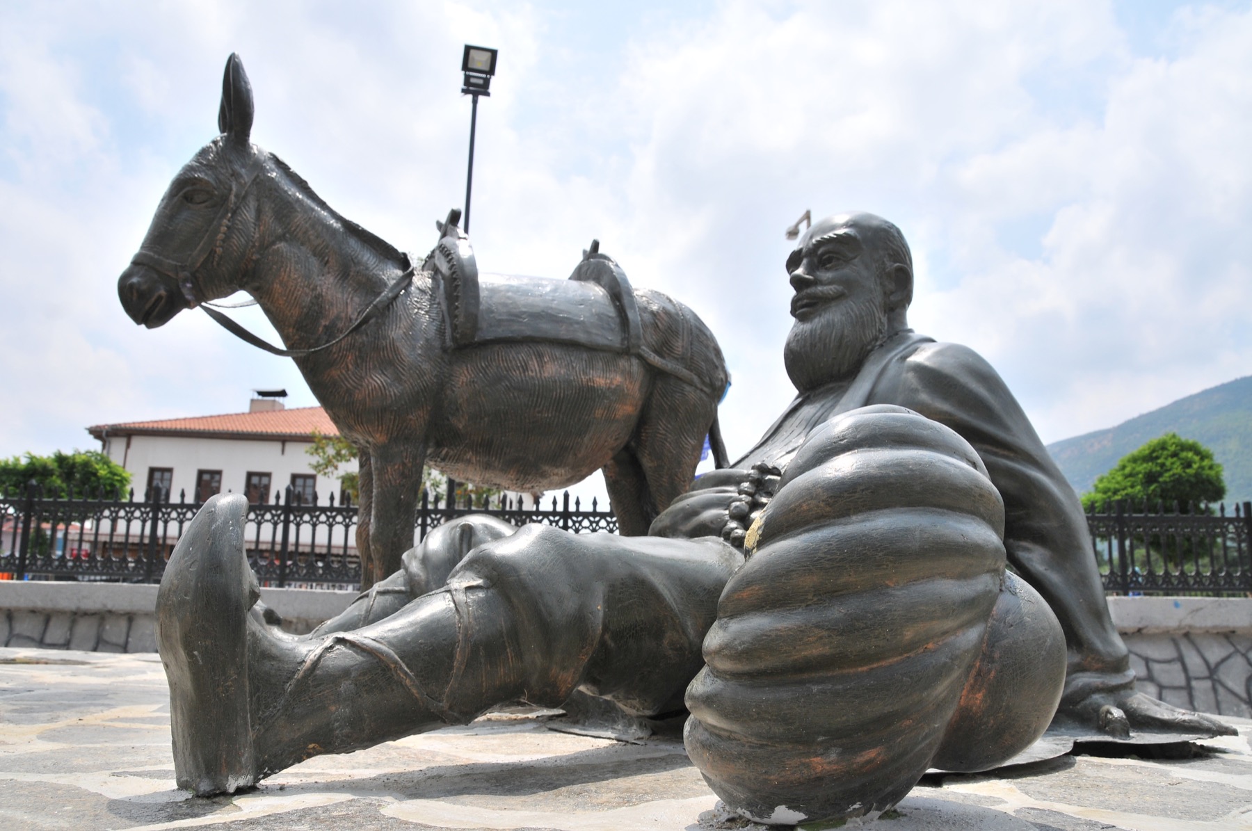 Gulmece parki ve nasreddin hoca heykelleri 004