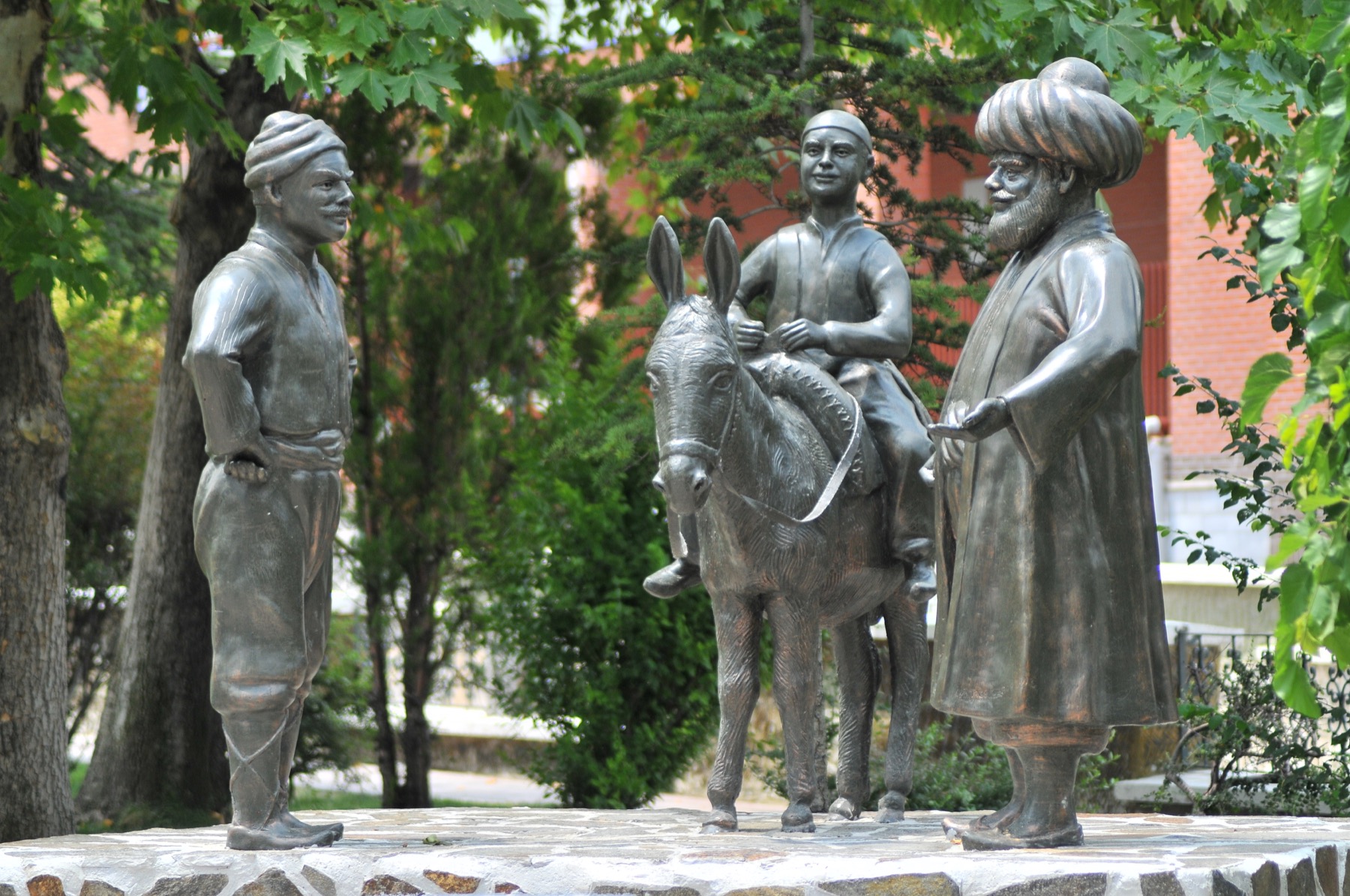 Gulmece parki ve nasreddin hoca heykelleri 006